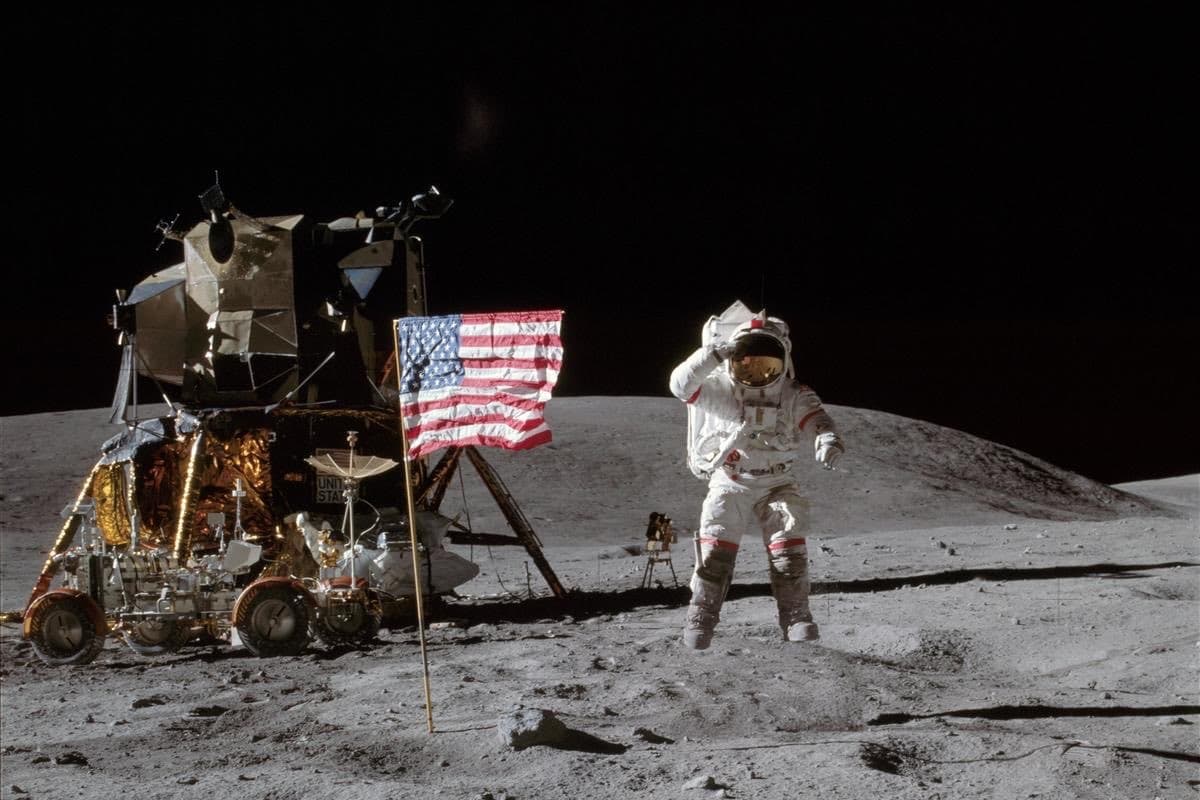Astronaut Moon Landing: Apollo Mission Historic Photo - Fantasy Scifi AI prompt