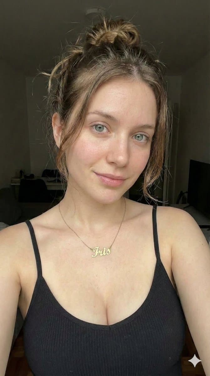 Natural Beauty Portrait of a Woman with Iris Necklace - Portrait Photography AI prompt
